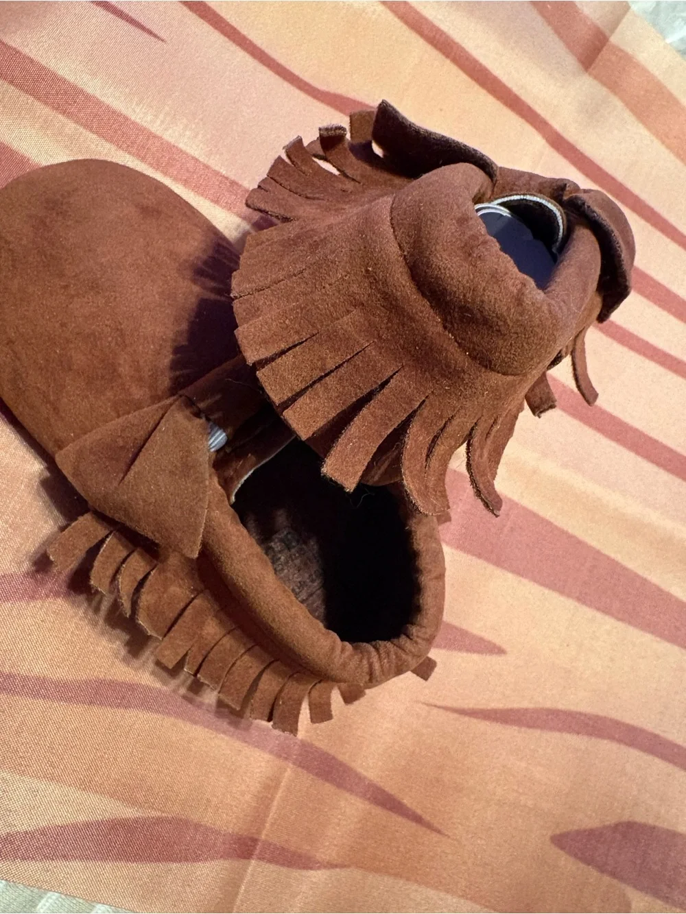 New Brown Suede Baby Moccasins with Fringe and bow size 12-18 Mths